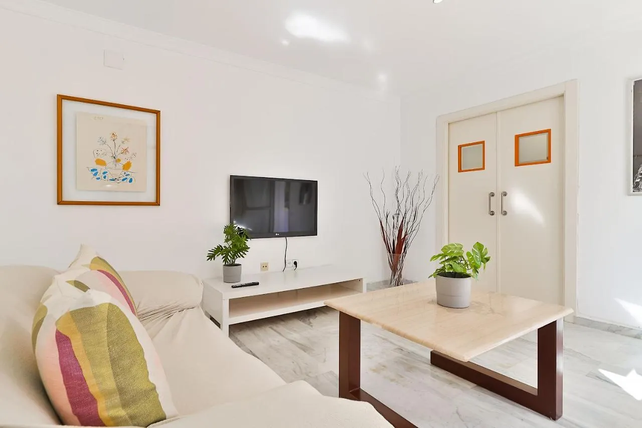 C9 Roomy Luminous 5 Bedroom In Town Malaga 0*,  Spain